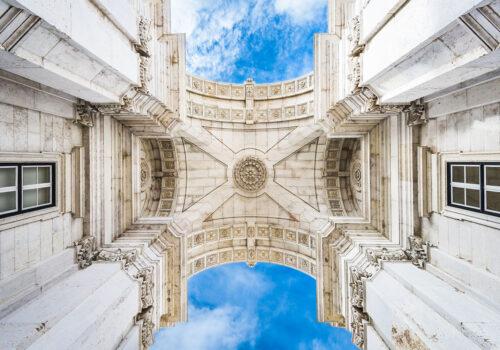 lisbon-portugal-commerce-plaza-arch