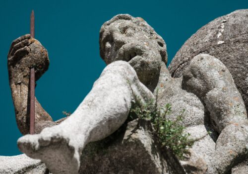 portuguese-gravity-WMVDAX1ggp4-unsplash